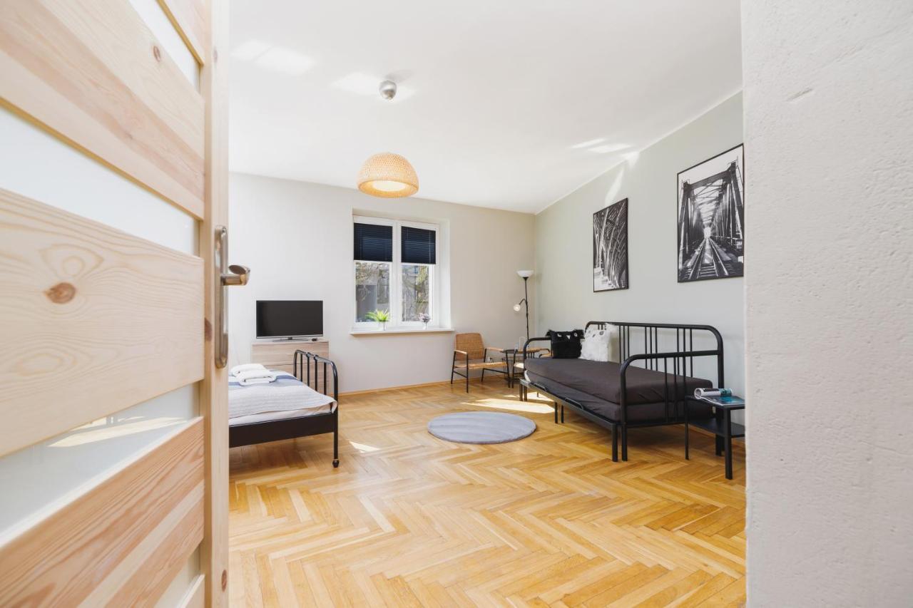 Apartment Cracow Chopina By Renters Krakau